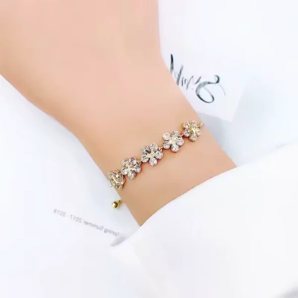 Bracelet mariée fleurs Vanessa