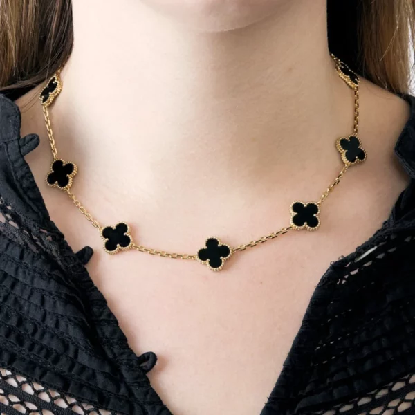 Collier trefle noir Mélanie – Image 2