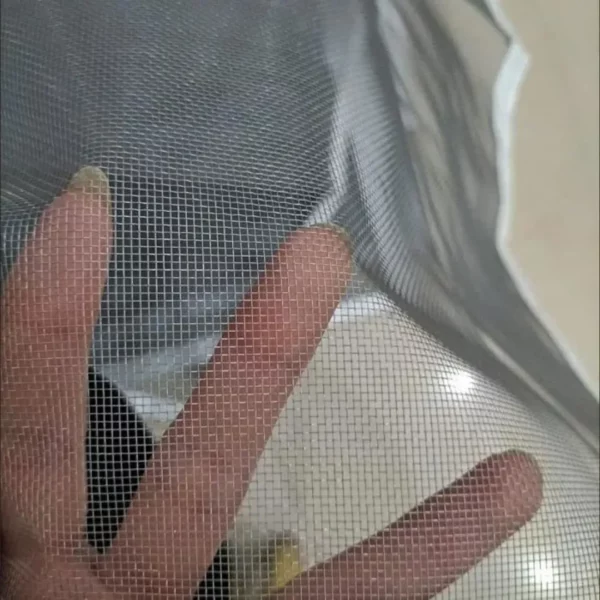 Grille anti moustique fenêtre adhésive – Image 6
