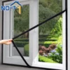 Moustiquaire adhésive pour fenêtre