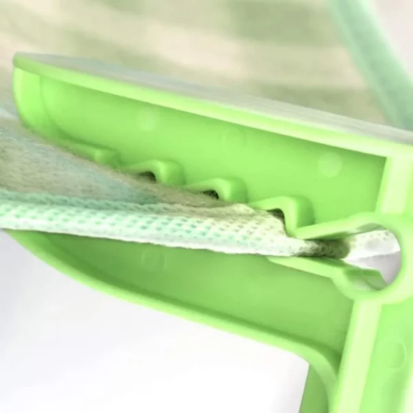 Porte serviette à planter dans le sable – Pratique pour la plage, garde vos affaires au sec et sans sable – Image 5