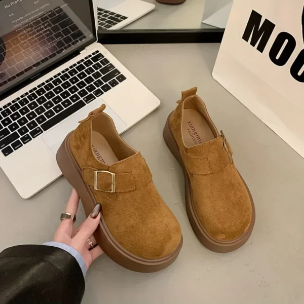 Mocassins plateforme boucle suédine femme – Image 2