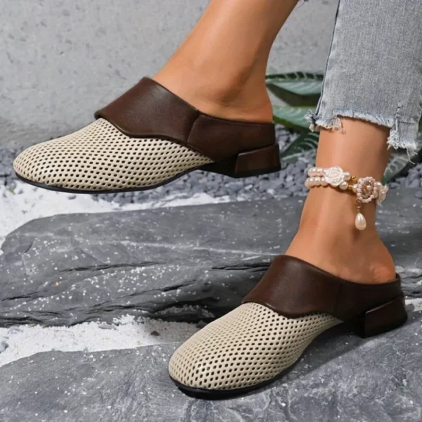 Mules ajourées bimatière talon plat – Image 2