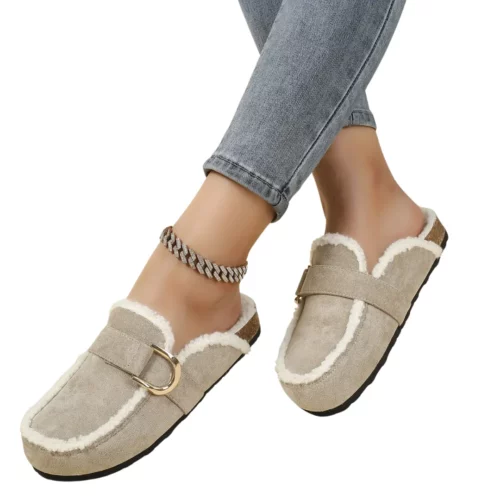 Mules fourrées suédine boucle dorée