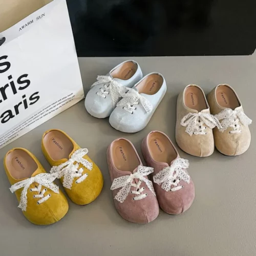 Mules suédine lacets ruban dentelle