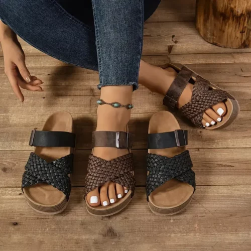 Mules tressées à boucle réglable