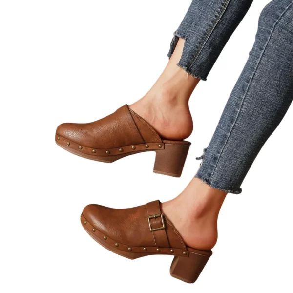Sabots femme talon moyen cloutés – Image 8