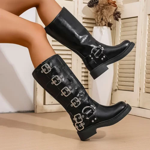 Bottes femme à plateforme avec boucle décorative et sangles croisées élégantes