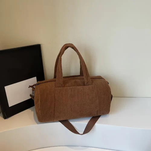 Sac week-end femme en velours côtelé – élégant et pratique pour vos voyages