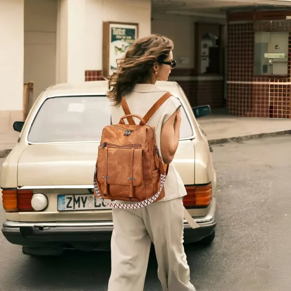 Sac à dos femme urbain léger en simili cuir marron – style élégant et anti-vol
