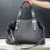 Sac week-end femme en nylon imperméable – fourre-tout de voyage élégant