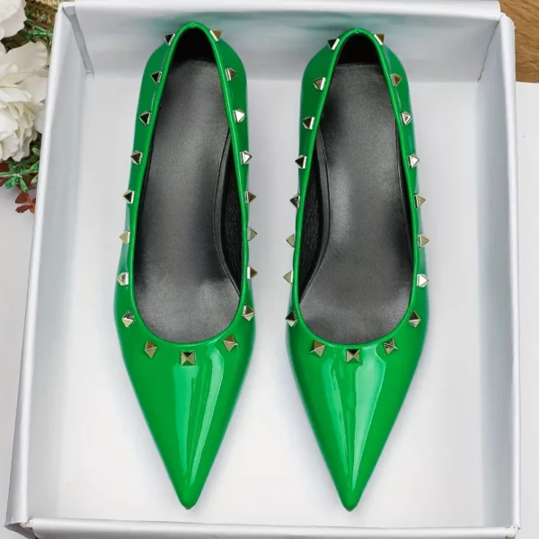Chaussures femme bout pointu talon bas – élégantes et confortables pour mariage