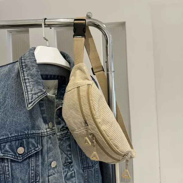 Sac banane femme en velours côtelé – chic et pratique pour le quotidien