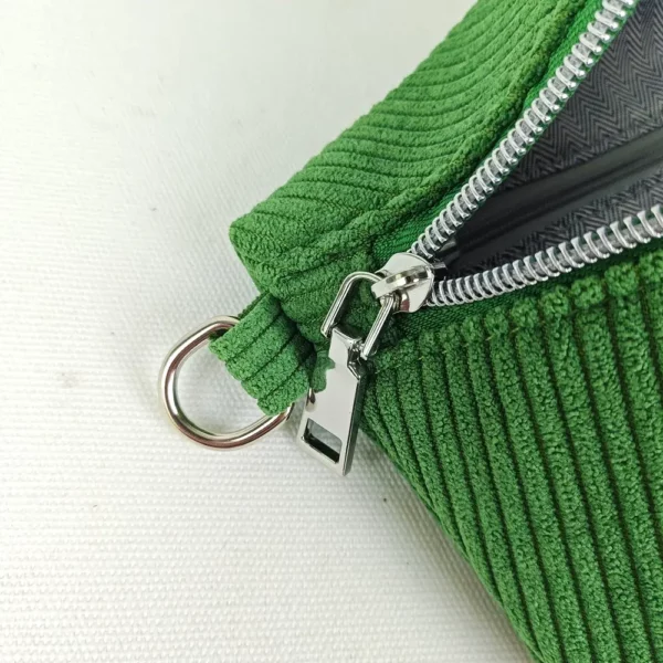 Sac banane femme en velours côtelé – style minimaliste et chic