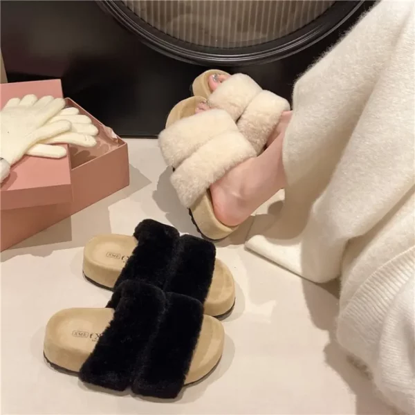 Chaussons femme en fausse fourrure doux et antidérapants pour intérieur cosy