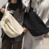 Sac banane femme en velours côtelé – bandoulière tendance grande capacité