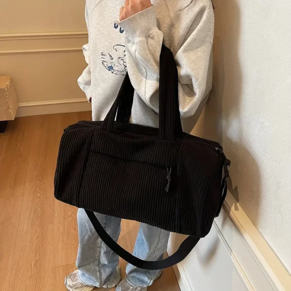 Sac week-end femme en velours côtelé – élégant et pratique pour vos voyages
