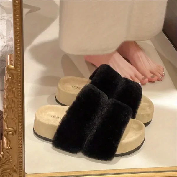 Chaussons femme en fausse fourrure doux et antidérapants pour intérieur cosy