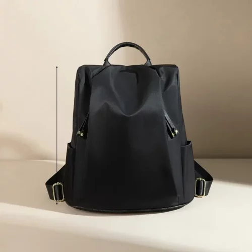 Sac à dos femme en nylon léger – design élégant et durable pour ville et voyage