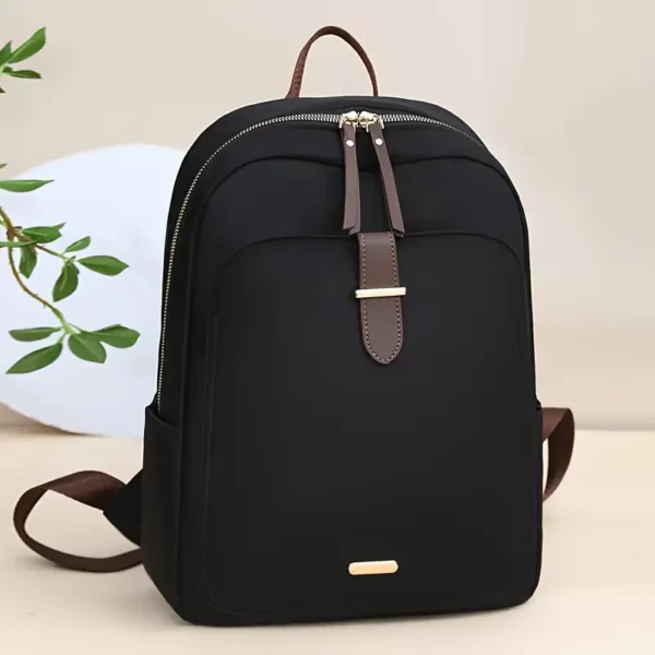 Sac à dos femme nylon léger avec poches zippées – style urbain sécurisé