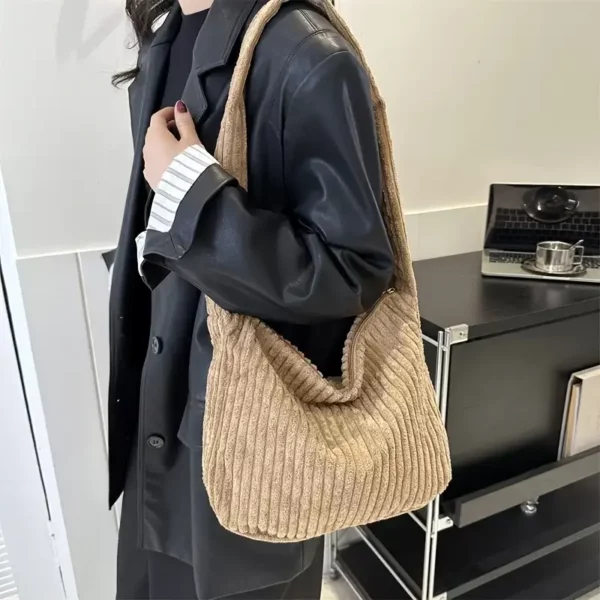 Sac bandoulière en velours côtelé pour femme – design élégant avec zip sécurisé