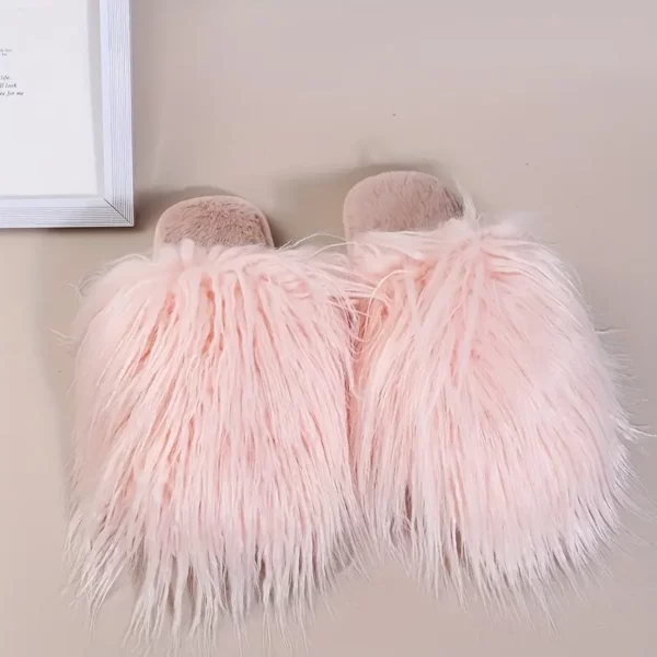 Chaussons femme en fausse fourrure peluche – intérieur chaud et confort moelleux