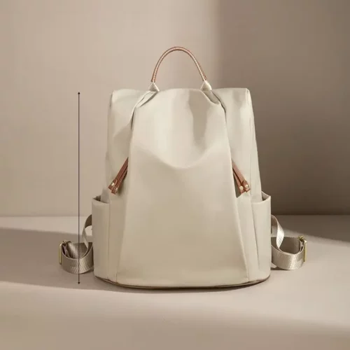 Sac à dos femme en nylon léger – design élégant et durable pour ville et voyage