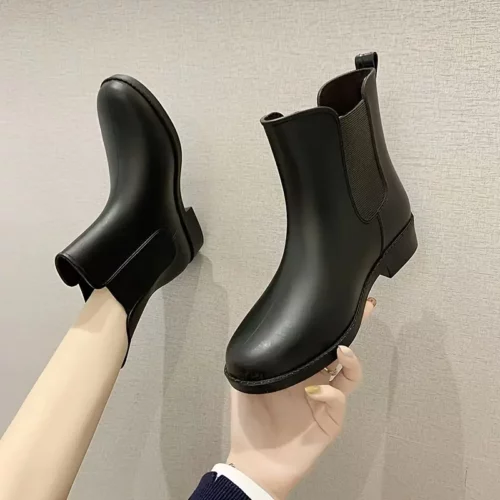 Bottes de pluie femme basses en caoutchouc élégant – style chic imperméable