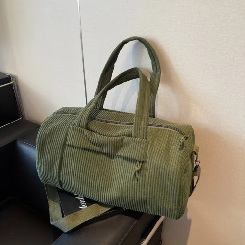 Sac week-end femme en velours côtelé – élégant et pratique pour vos voyages