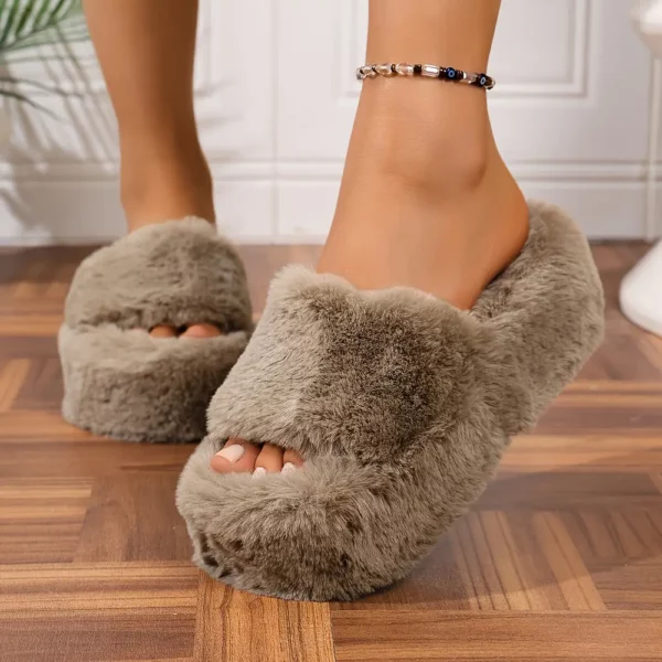Chaussons femme en fausse fourrure douce – semelle épaisse confort intérieur