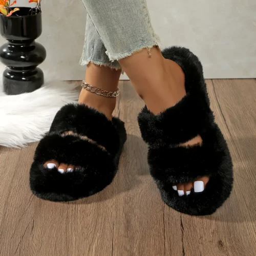 Chaussons femme en fausse fourrure avec bride croisée et semelle épaisse antidérapante