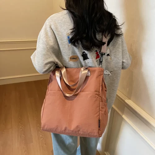 Sac à dos femme léger et polyvalent – porté double ou simple épaule