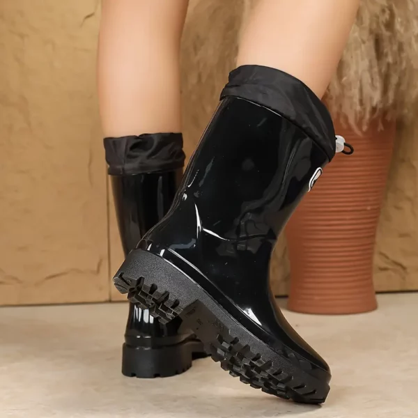 Bottes de pluie femme mi-mollet en PVC antidérapantes au design chic durable