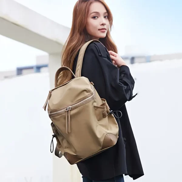 Sac à dos femme ultra léger – design urbain chic et imperméable