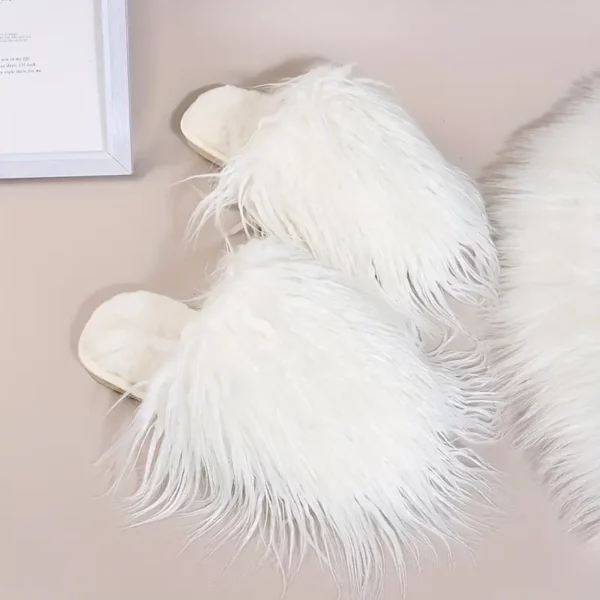 Chaussons femme en fausse fourrure peluche – intérieur chaud et confort moelleux