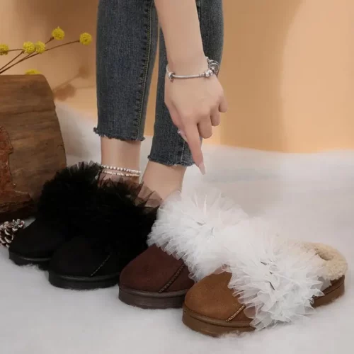 Chaussons femme en fausse fourrure douce avec bordure dentelle – confort cocooning