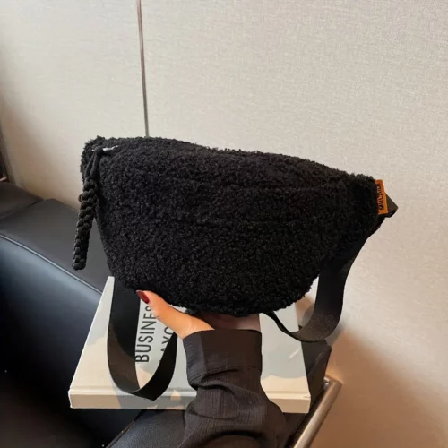 Sac banane en velours peluche femme – porté poitrine tendance et décontracté