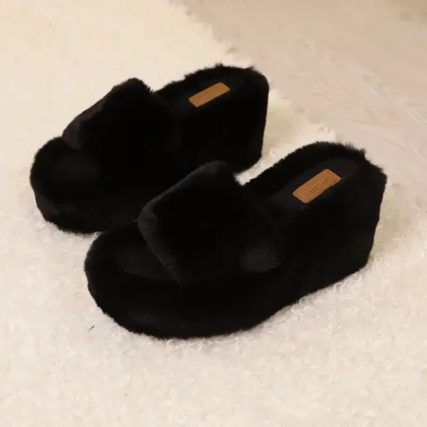 Chaussons femme en fausse fourrure avec semelle plateforme épaisse antidérapante