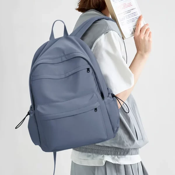 Sac à dos femme nylon ultra léger – compartiments multiples ville et quotidien
