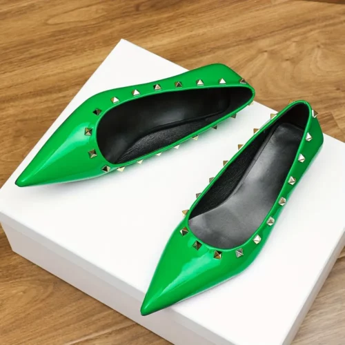 Chaussures femme bout pointu talon bas – élégantes et confortables pour mariage