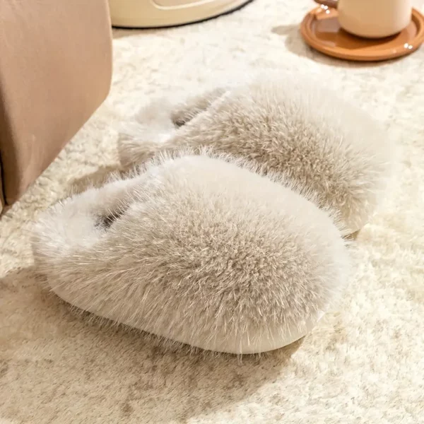 Chaussons femme en fausse fourrure douce – semelle antidérapante, confort hiver