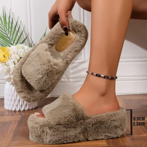 Chaussons femme en fausse fourrure douce – semelle épaisse confort intérieur