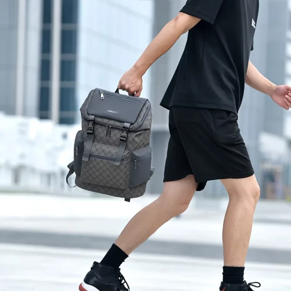 Sac à dos vintage femme en cuir rayé – Élégant et idéal pour ordinateur portable