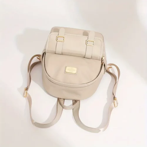 Sac à dos femme Oxford léger et résistant – design urbain élégant 2025