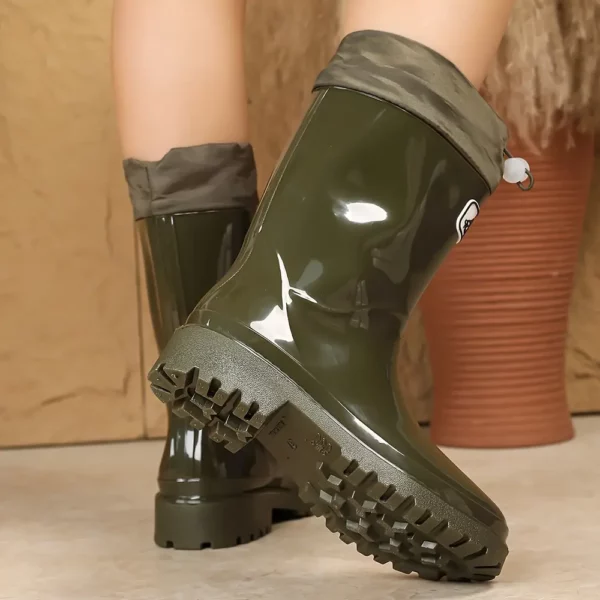 Bottes de pluie femme mi-mollet en PVC antidérapantes au design chic durable