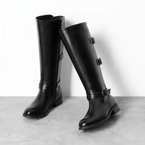 Bottes cavalières femme à talon plat – cuir PU marron avec boucle élégante