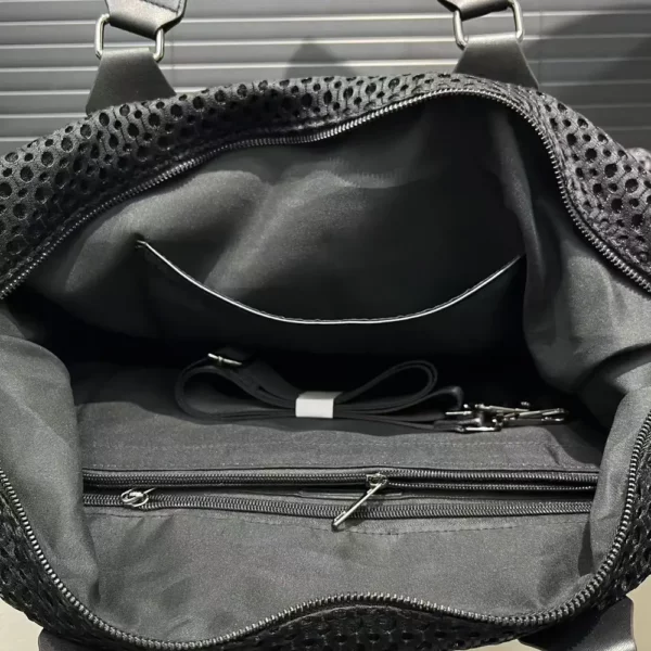 Sac week-end femme en nylon imperméable – bandoulière ajustable et poche avant