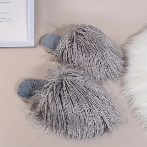 Chaussons femme en fausse fourrure peluche – intérieur chaud et confort moelleux