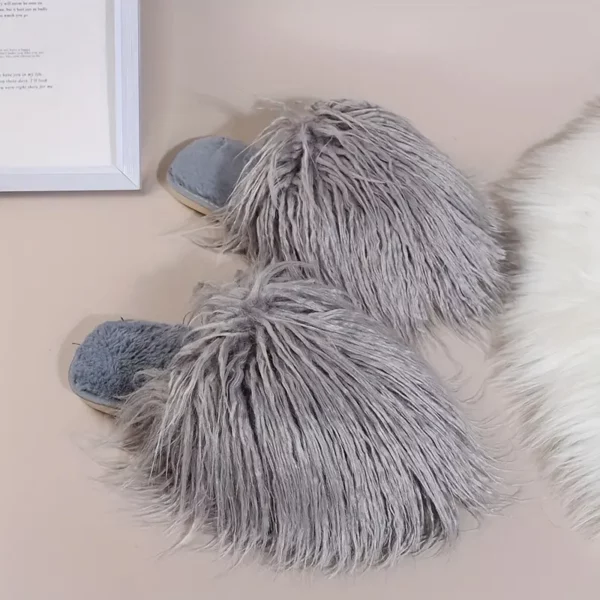 Chaussons femme en fausse fourrure peluche – intérieur chaud et confort moelleux