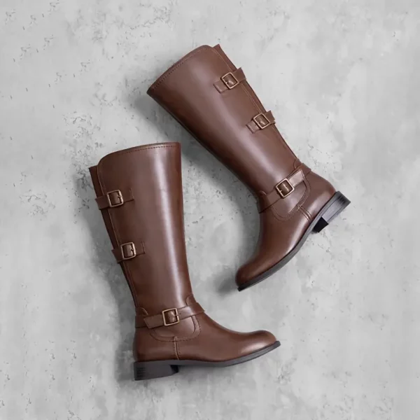 Bottes cavalières femme à talon plat – cuir PU marron avec boucle élégante